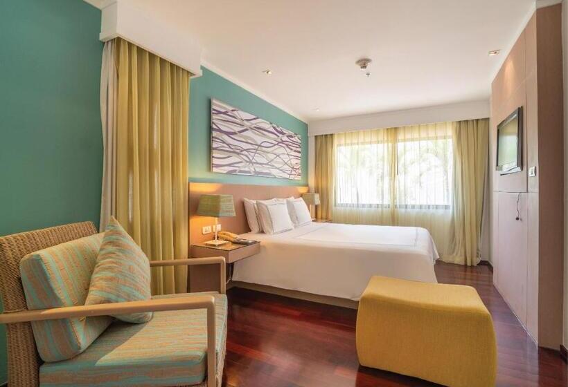 3 베드룸 프리미엄 스위트, Radisson Resort And Suites Phuket