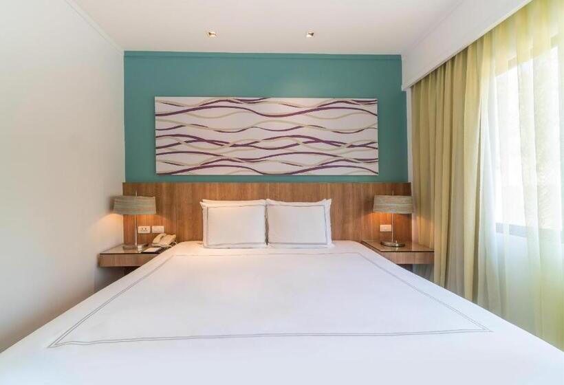 プールビュースイート, Radisson Resort And Suites Phuket