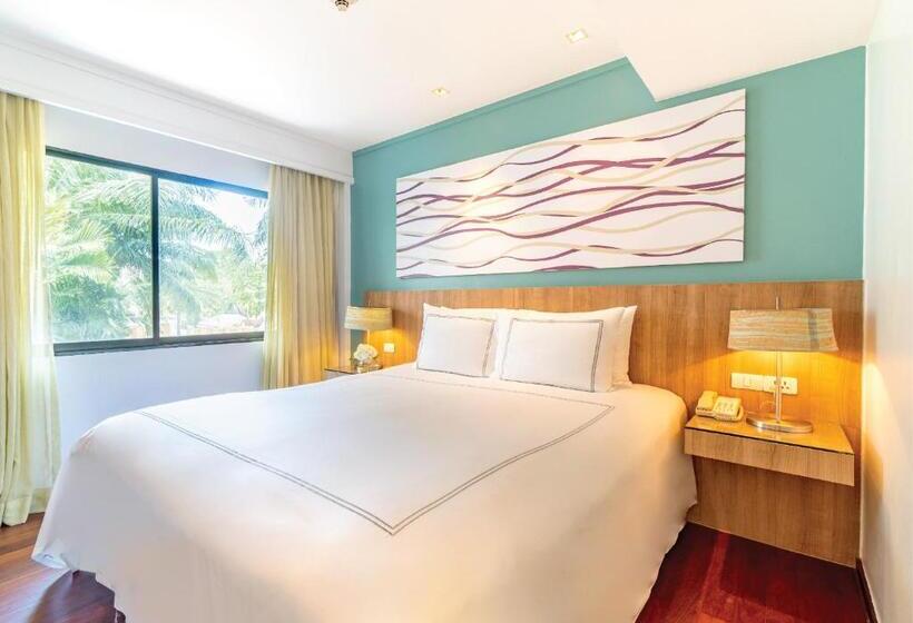 2 Bedroom Suite with Terrace, Radisson Resort And Suites Phuket