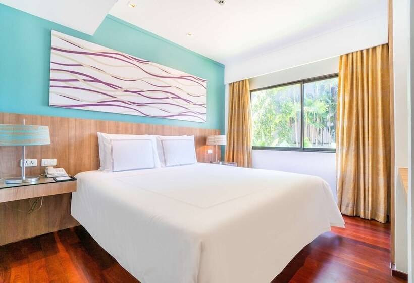 2 Bedroom Suite Pool View, Radisson Resort And Suites Phuket
