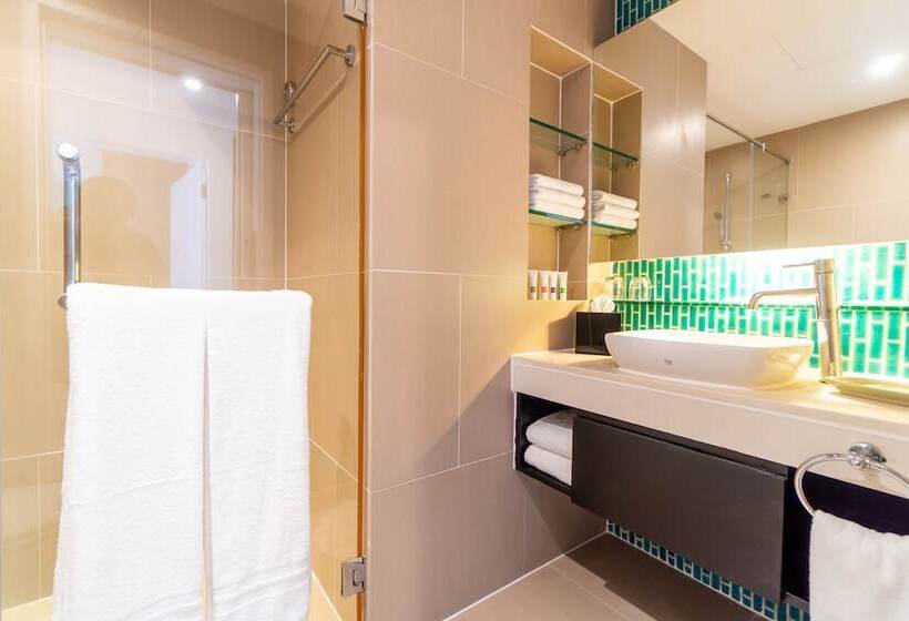 2 Bedroom Suite with Terrace, Radisson Resort And Suites Phuket