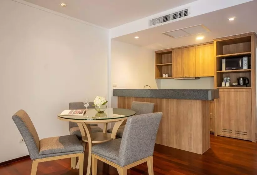 2 Bedroom Suite with Terrace, Radisson Resort And Suites Phuket