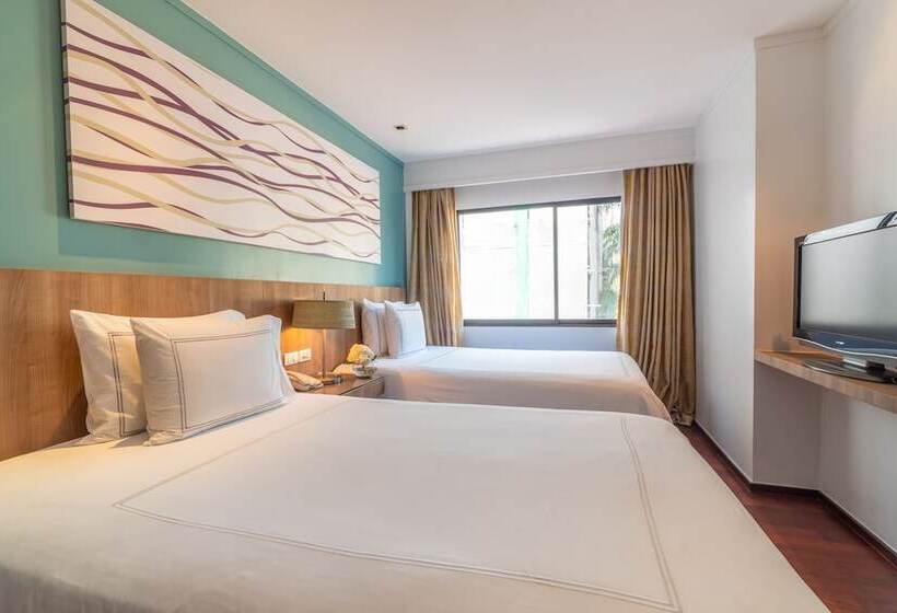 2 베드룸 패밀리 스위트, Radisson Resort And Suites Phuket