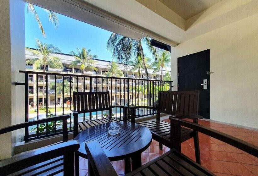 2 Bedroom Suite Pool View, Radisson Resort And Suites Phuket