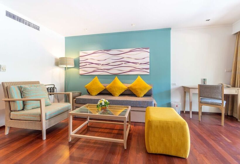 2 Bedroom Suite with Terrace, Radisson Resort And Suites Phuket