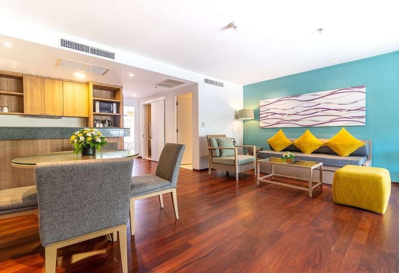 2 Bedroom Suite with Terrace, Radisson Resort And Suites Phuket