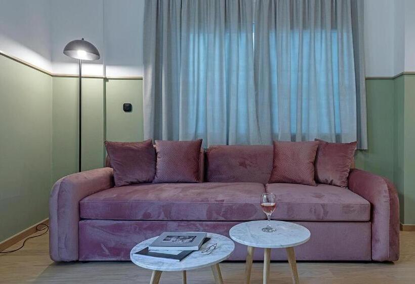 バルコニー付き１ベッドルームアパートメント, Acro Urban Suites