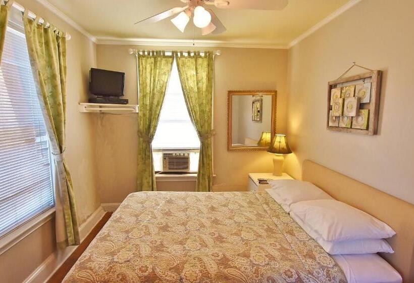 스탠다드 룸 공동 욕실, The John Randall House