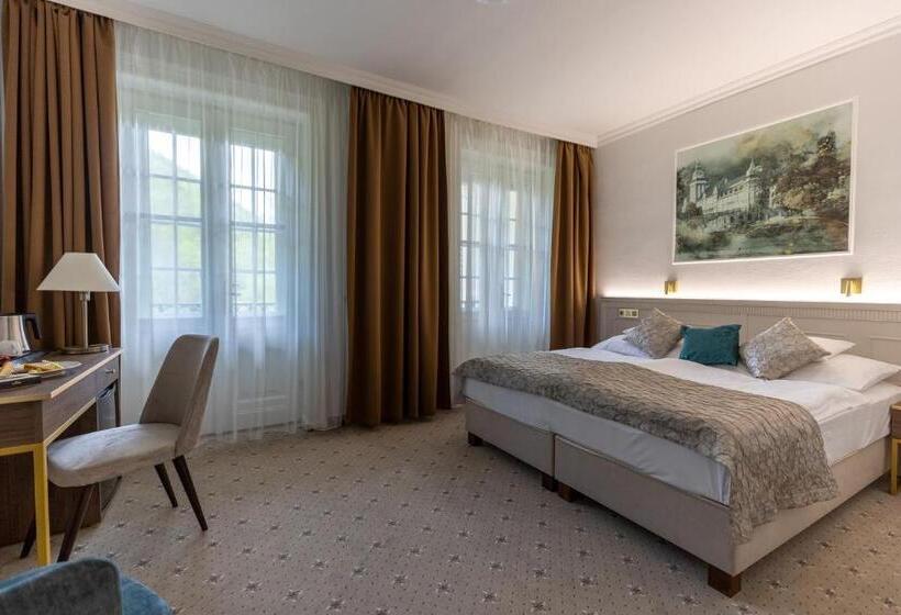 חדר דלוקס, Palota Lillafured