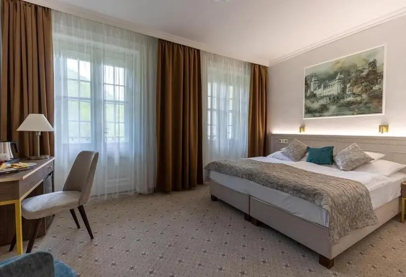 Deluxe-huone, Palota Lillafured