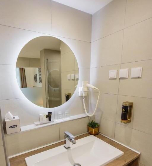 סוויטה דלוקס, Palota Lillafured