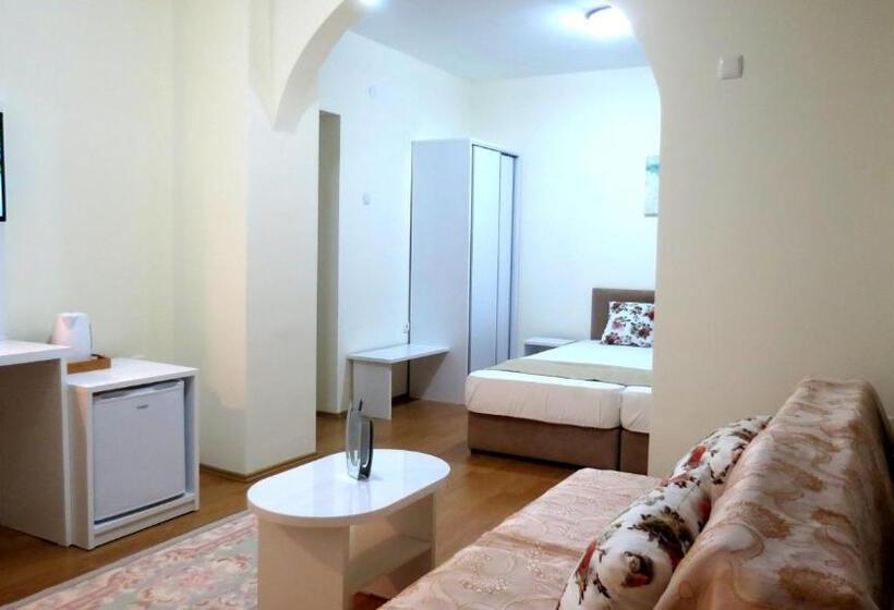 اتاق استاندارد چهار تخته, Villa Angelos