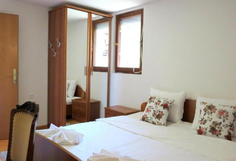 1 Bedroom Apartment Lake View, Villa Angelos