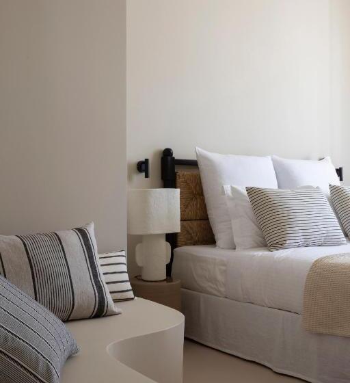 Номер Deluxe с Балконом, Yayaki Spetses