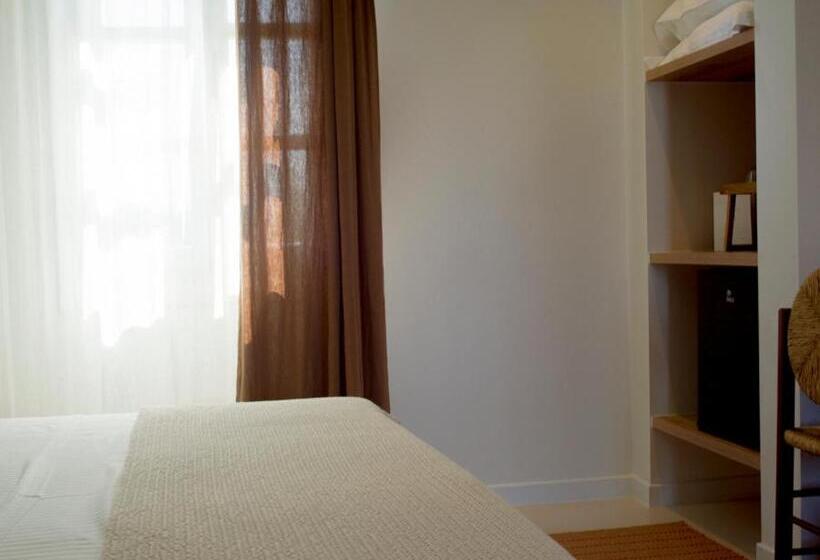 غرفة ديلوكس عائلية, Yayaki Spetses