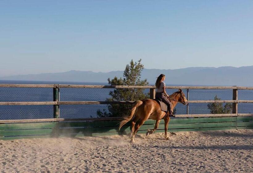 غرفة ديلوكس مزودة بشرفة, Yayaki Spetses