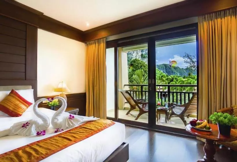اتاق لوکس با چشم‌انداز استخر, Aonang Orchid Resort   Sha Extra Plus