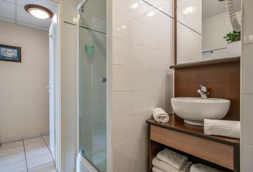 Апартаменты Superior 1 Спальня, Appart City Classic Nîmes