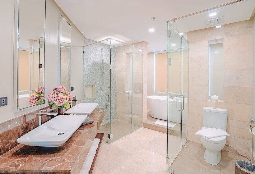 اتاق خانوادگی, Boracay Ocean Club Beach Resort