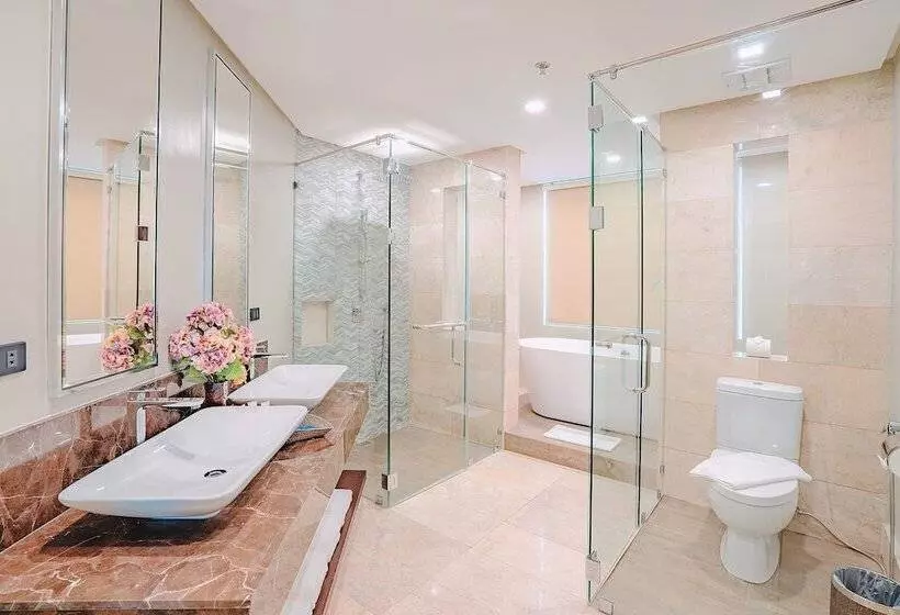 اتاق خانوادگی, Boracay Ocean Club Beach Resort