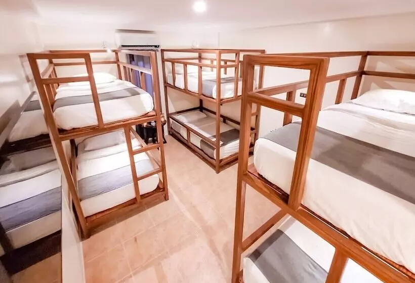 اتاق سوپریور خانوادگی, Boracay Ocean Club Beach Resort