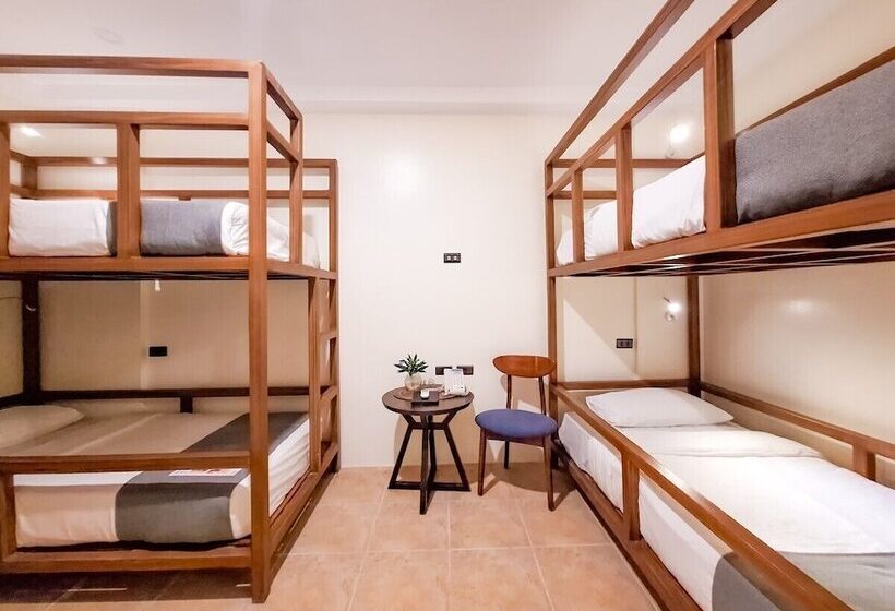 اتاق سوپریور خانوادگی, Boracay Ocean Club Beach Resort