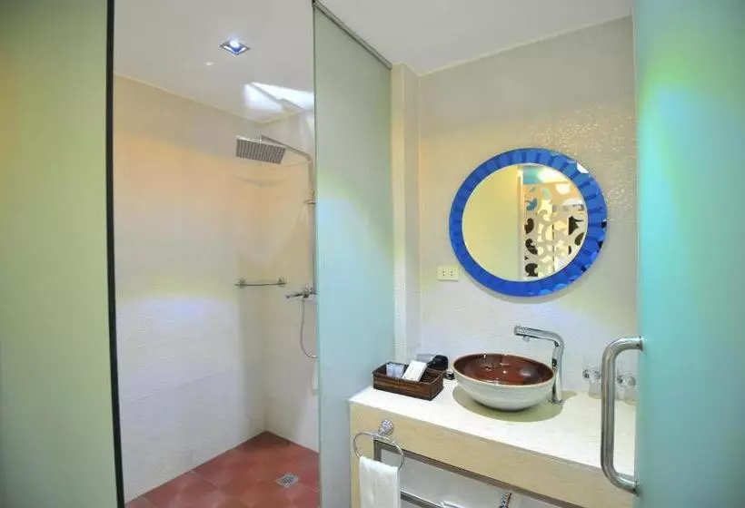 سوییت با چشمانداز دریا, Boracay Ocean Club Beach Resort