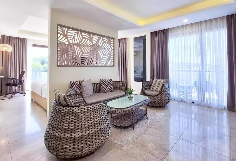 سوئیت پرزیدنت, Boracay Ocean Club Beach Resort