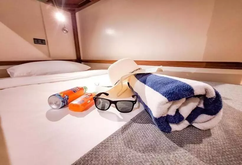 اتاق سوپریور خانوادگی, Boracay Ocean Club Beach Resort