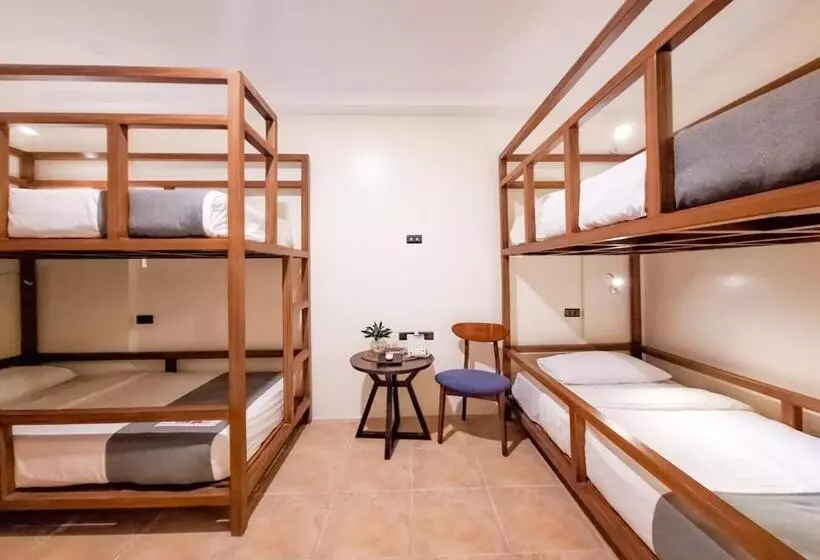اتاق سوپریور خانوادگی, Boracay Ocean Club Beach Resort