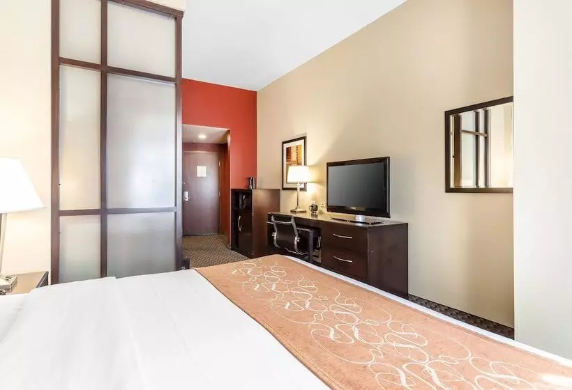 スイート, Comfort Suites Charleston West Ashley