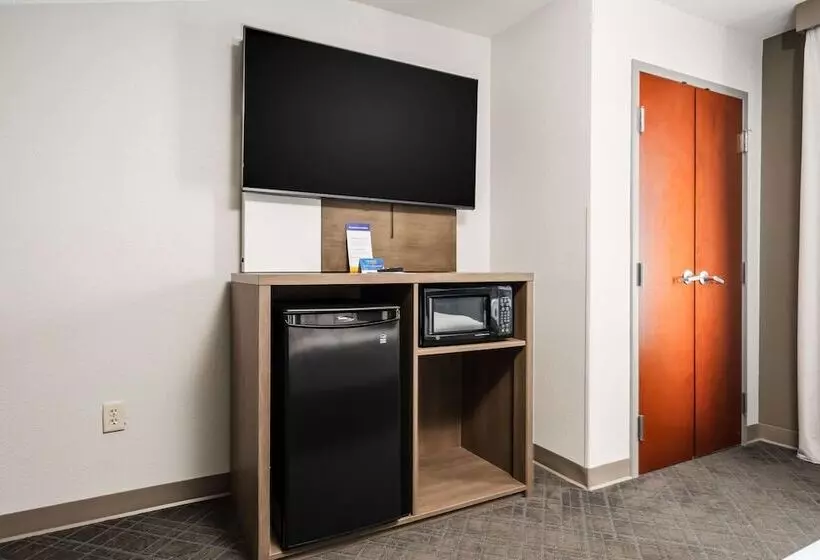 سوییت, Comfort Suites Columbia Northeast Fort Jackson