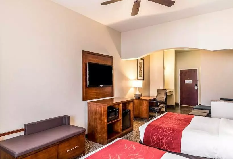 Sviitti, Comfort Suites South
