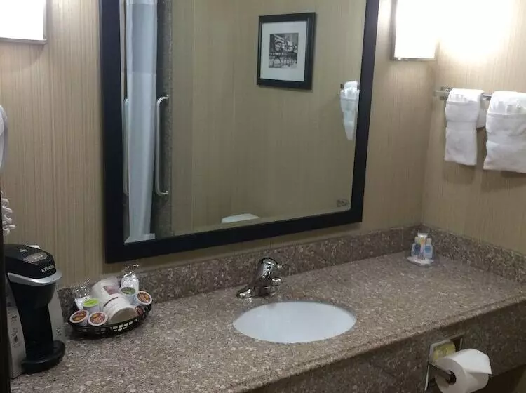 سوییت, Comfort Suites Wenatchee Gateway