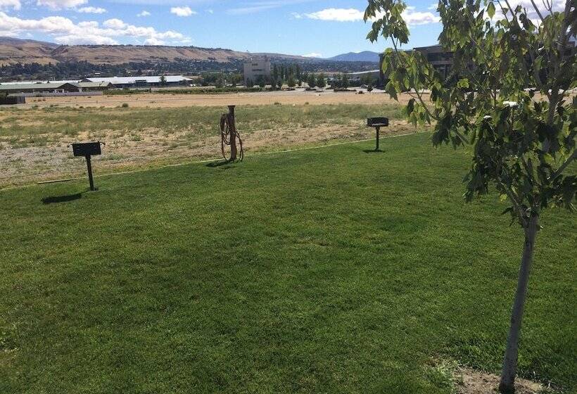 Люкс, Comfort Suites Wenatchee Gateway