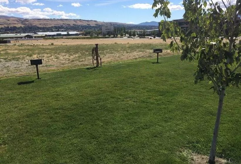 سوییت, Comfort Suites Wenatchee Gateway