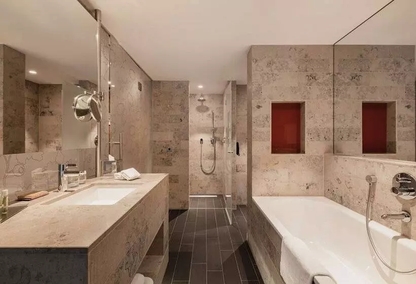 Standard-huone, Hilton The Hague