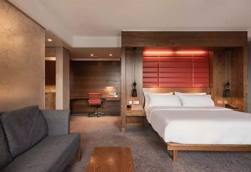 Perhesviitti, Hilton The Hague