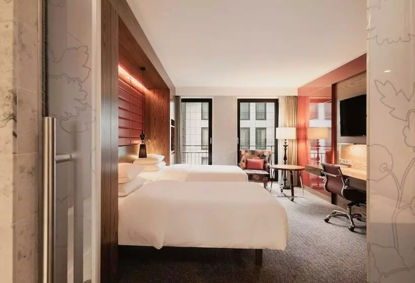 Deluxe-huone, Hilton The Hague