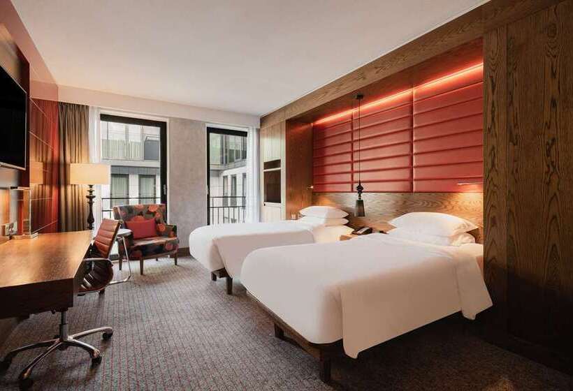 行政房间, Hilton The Hague