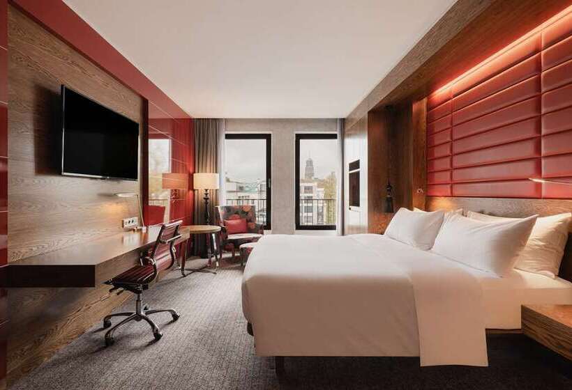 带大床的标准间, Hilton The Hague
