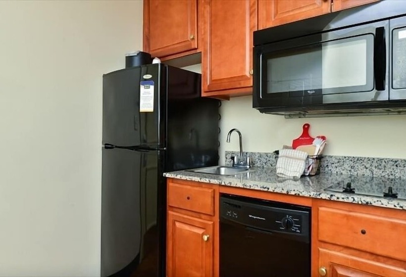 Люкс Адаптированный для Инвалидов, Mainstay Suites Dover