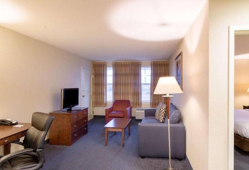 Люкс с гидромассажем, Mainstay Suites Dover