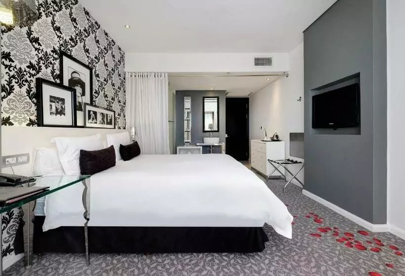 キングサイズベッドのスタンダードルーム, Protea Hotel Fire & Ice! By Marriott Johannesburg Melrose Arch