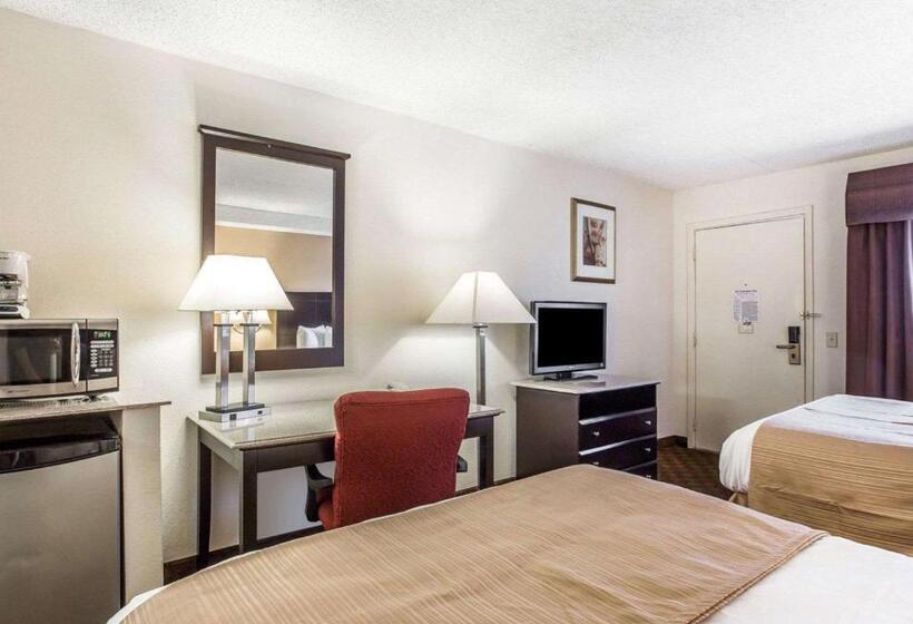 Номер Стандарт 2 Двуспальные Кровати, Quality Inn & Suites Coliseum
