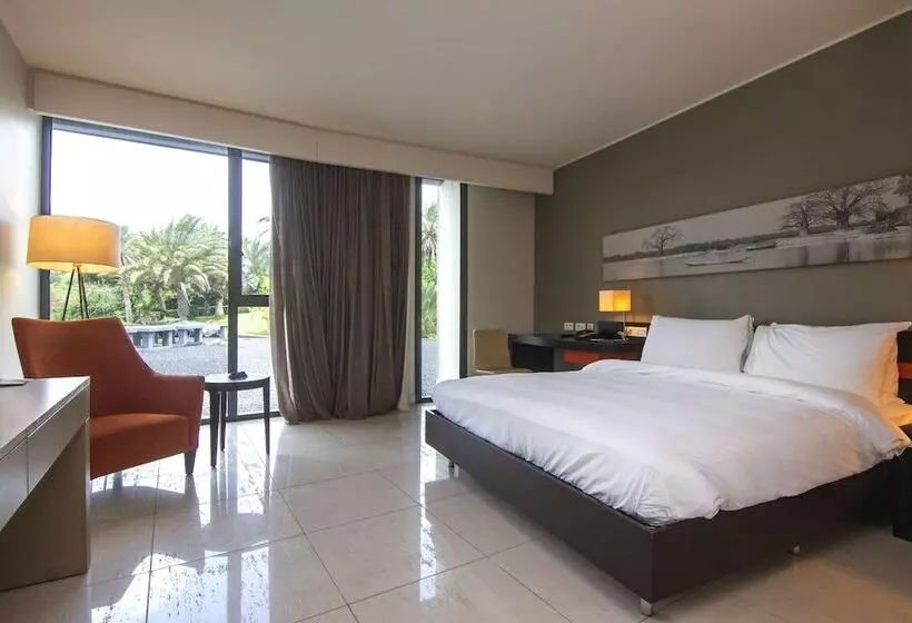 اتاق سوپریور با چشم‌انداز باغ, Radisson Blu Hotel, Dakar Sea Plaza