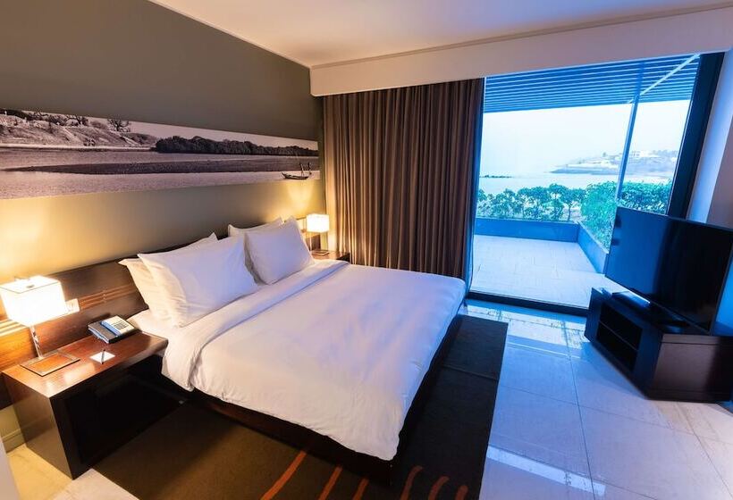 سوییت جونیور با چشمانداز دریا, Radisson Blu Hotel, Dakar Sea Plaza