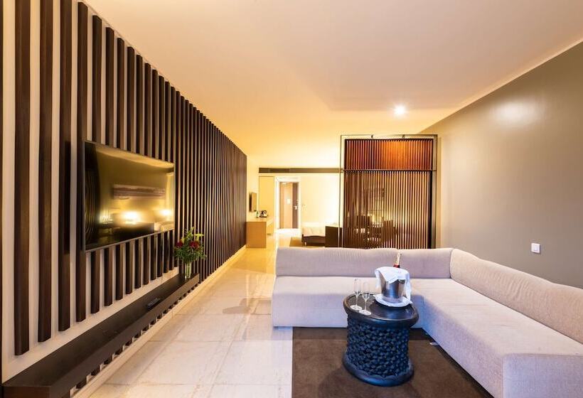 سوییت جونیور با چشمانداز دریا, Radisson Blu Hotel, Dakar Sea Plaza