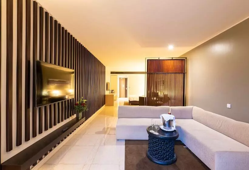 سوییت جونیور با چشم‌انداز دریا, Radisson Blu Hotel, Dakar Sea Plaza