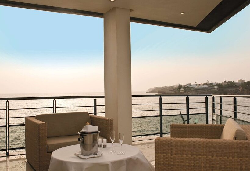 سوییت جونیور با چشم‌انداز دریا, Radisson Blu Hotel, Dakar Sea Plaza